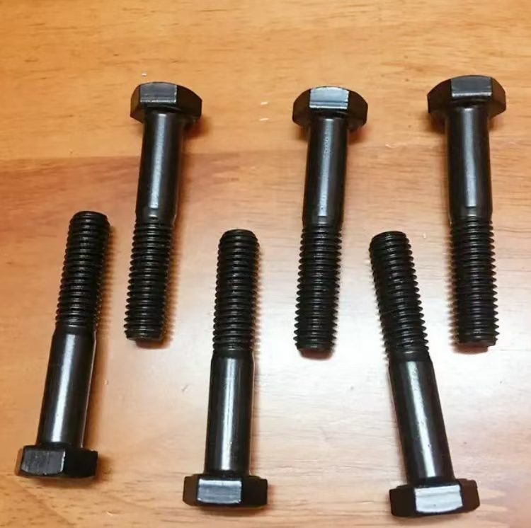High-strength black coated hex bolts